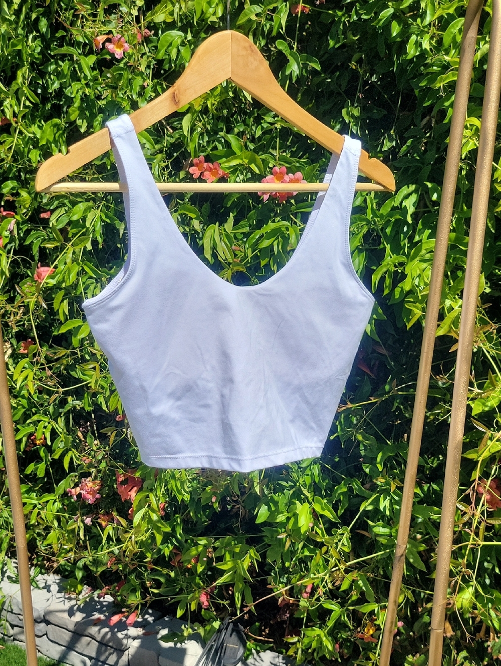 Yogalicious Lux White Scoop Neck Sports Bra/ Cropped Tank M